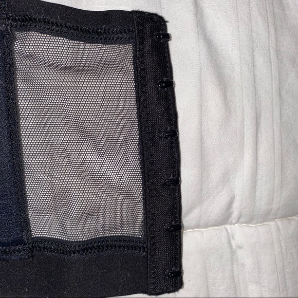 victoria’s secret black caged bralette - Picture 4 of 7